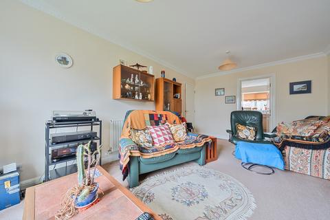 2 bedroom apartment for sale, Westview Close, Surrey RH1