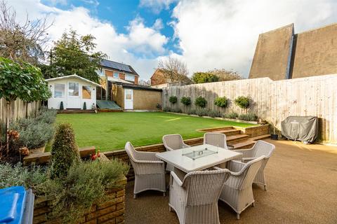 4 bedroom detached house for sale, Northaw Road East, Cuffley