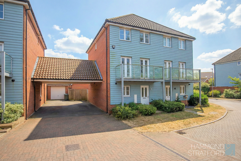 undefined, Almond Drive, Cringleford