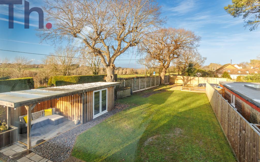 Garden &amp; Solent Views from First Floor