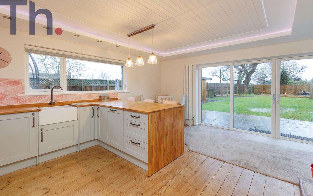 Kitchen &amp; Dining Areas