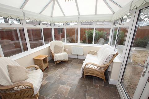 2 bedroom bungalow for sale, Abbigail Gardens, Clacton on Sea, CO15