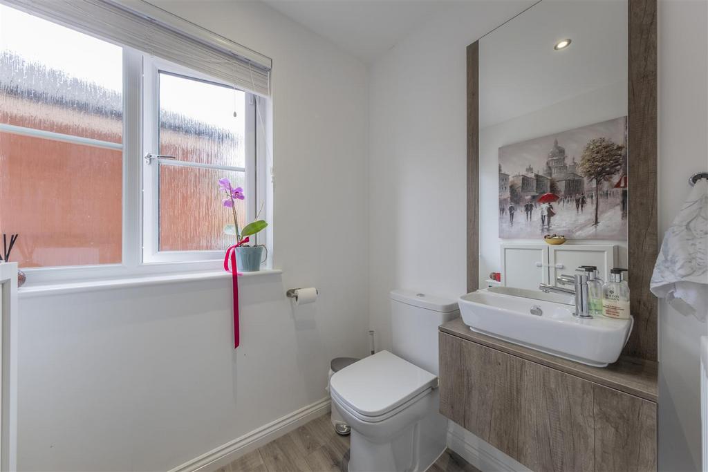 8 Scarfell Crescent-018.JPG