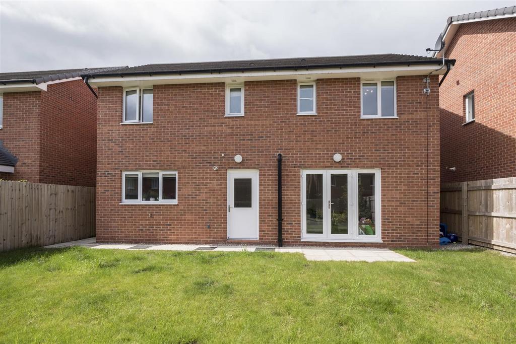 8 Scarfell Crescent-035.JPG