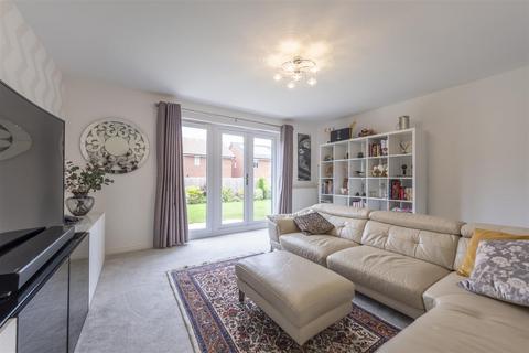 4 bedroom detached house for sale, Scarfell Crescent, Northwich CW9
