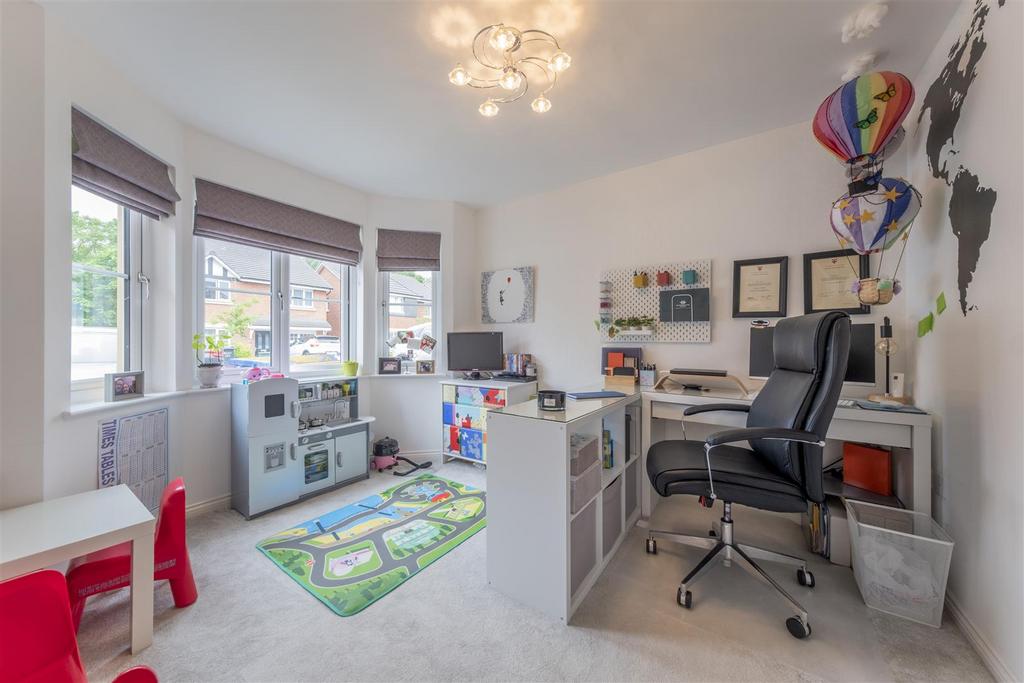 8 Scarfell Crescent-016.JPG