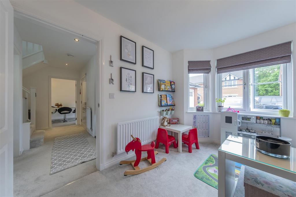 8 Scarfell Crescent-017.JPG