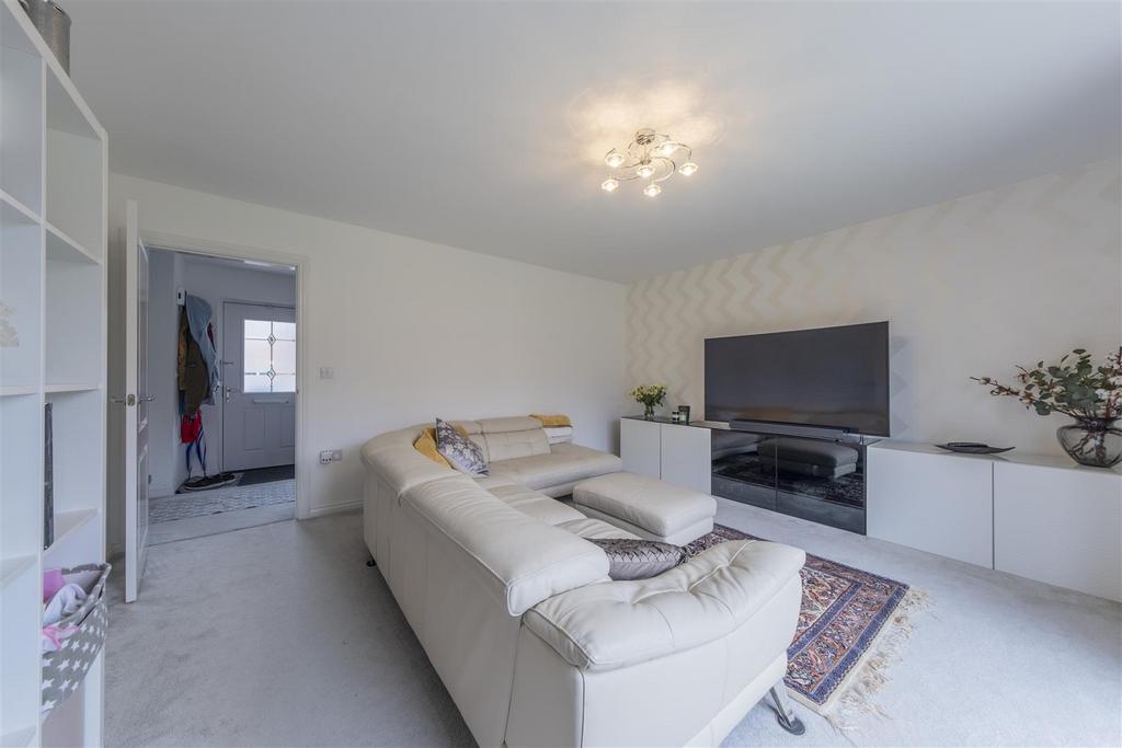 8 Scarfell Crescent-003.JPG