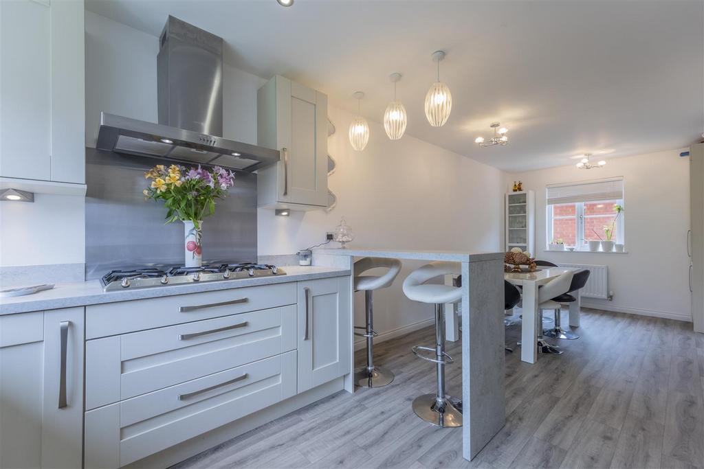 8 Scarfell Crescent-007.JPG