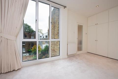 4 bedroom terraced house for sale, Chesson Road, London W14