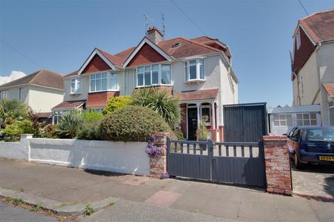 Loxwood Avenue, Worthing