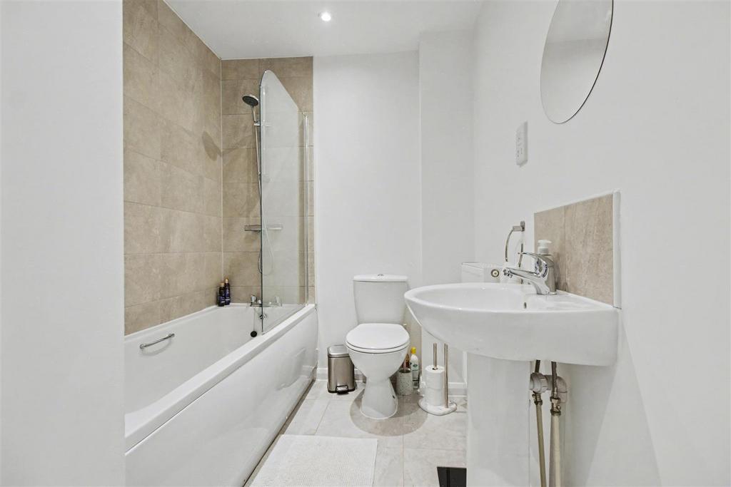 Bathroom.jpeg