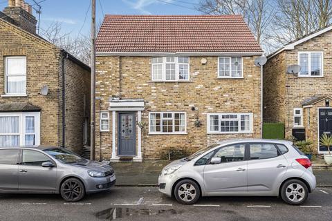 5 bedroom detached house for sale, Farmers Road, Staines-upon-Thames, Surrey, TW18