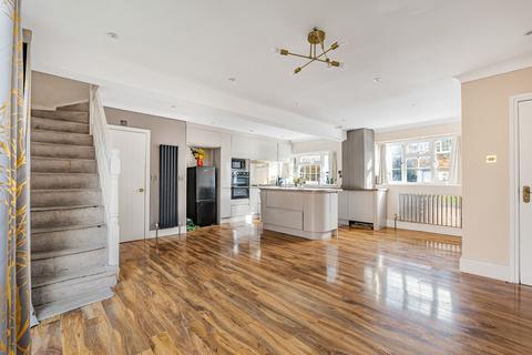 5 bedroom detached house for sale, Farmers Road, Staines-upon-Thames, Surrey, TW18