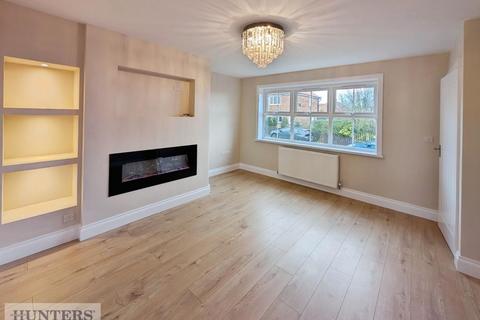 3 bedroom semi-detached house to rent, Washington Square, Easington Village