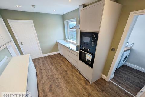 3 bedroom semi-detached house to rent, Washington Square, Easington Village