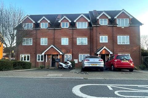 2 bedroom apartment to rent, Cherry Gardens, Northolt, UB5