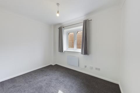 2 bedroom apartment to rent, Cherry Gardens, Northolt, UB5