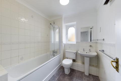 2 bedroom apartment to rent, Cherry Gardens, Northolt, UB5