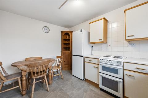 2 bedroom terraced house for sale, Ibbotsons Croft, Hathersage, Hope Valley