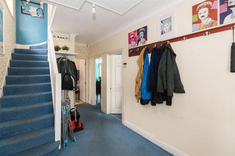 undefined, Farm Avenue, Wembley