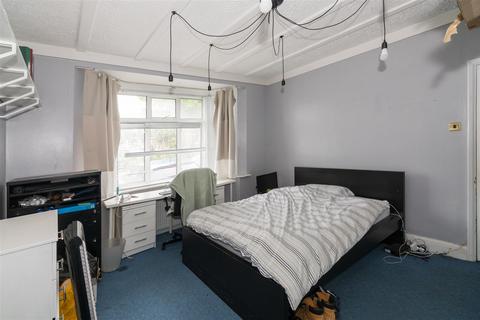 undefined, Farm Avenue, Wembley