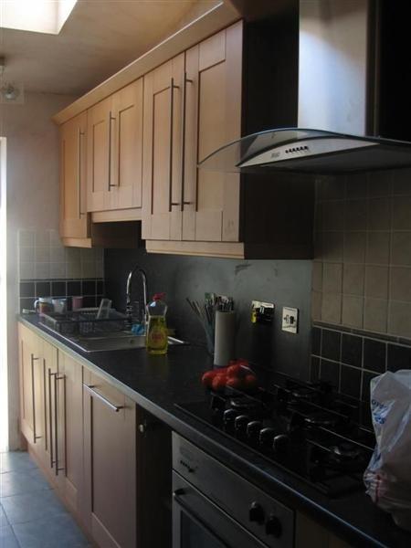 Kitchen 2 (Medium)