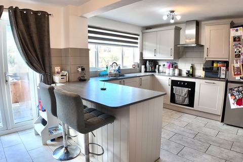 undefined, Commercial Road, Ynysddu, NP11