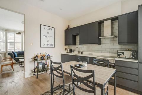 2 bedroom flat for sale, Fulham Road, London