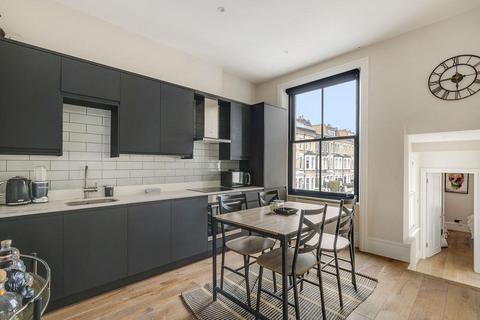 2 bedroom flat for sale, Fulham Road, London