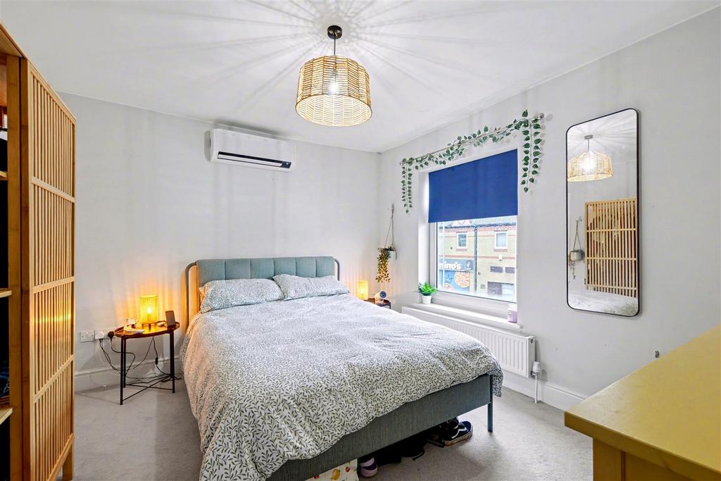 Bedroom One 1.jpeg