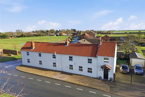 5 bedroom detached house for sale, Rectory Road, Roos, Hull
