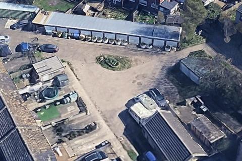 House for sale, Garages, Horsman Street Bradford, BD4 9QZ