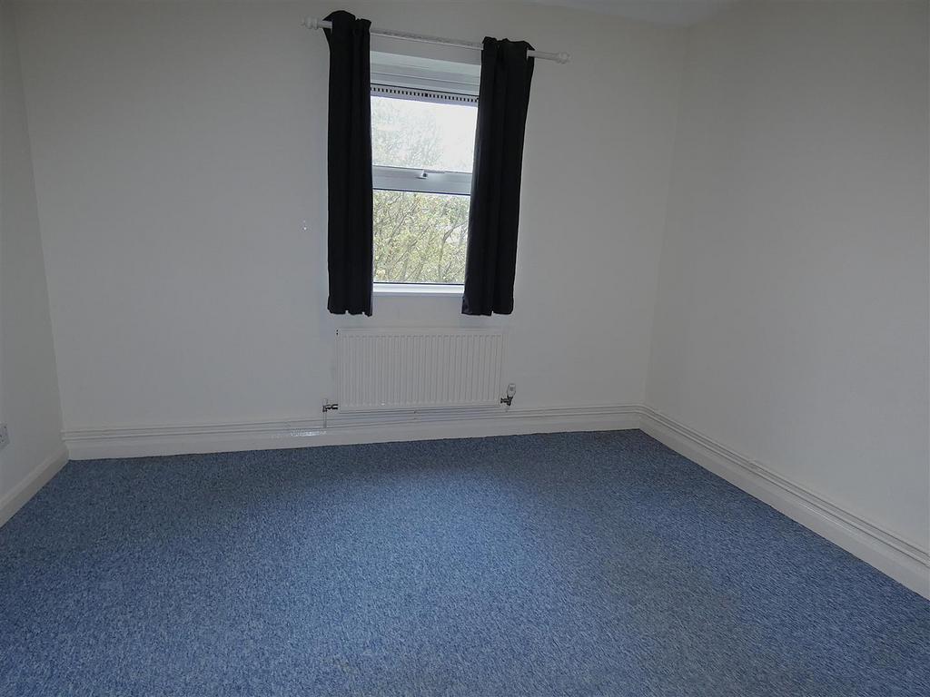 Bedroom 2.JPG