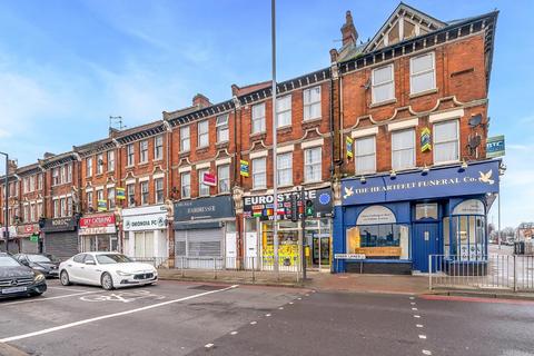 undefined, Green Lanes, London