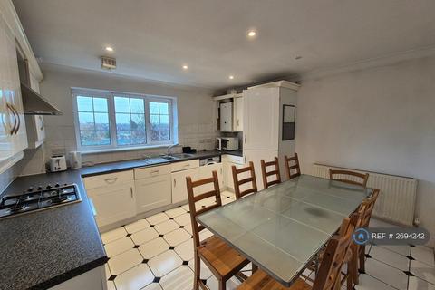 2 bedroom flat to rent, Bewley Street, London, SW19