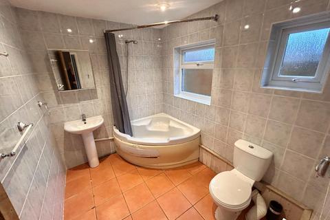 undefined, Lower Hester Street, Semilong, Northampton NN2