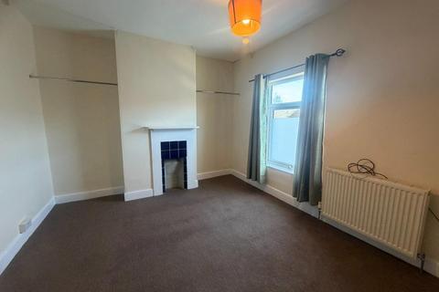 3 bedroom terraced house to rent, Lower Hester Street, Semilong, Northampton NN2