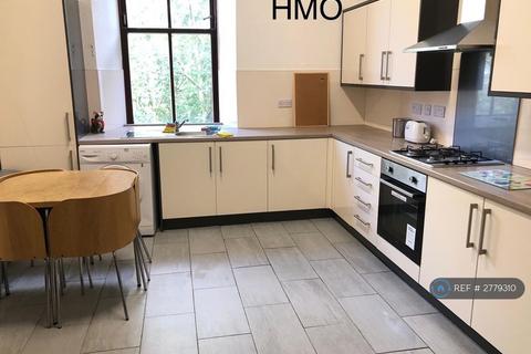 4 bedroom flat to rent, Gray Street, Glasgow, G3
