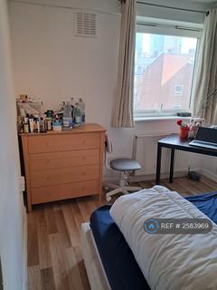 1 bedroom in a flat share to rent, Scoulding House, London, E14