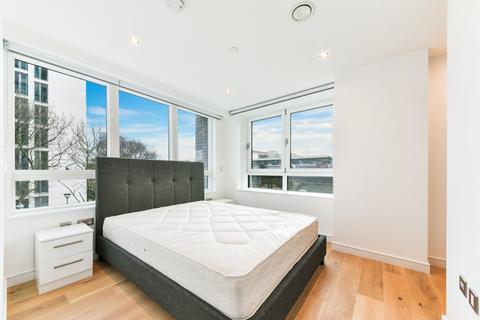 Studio to rent, Grant Road, Clapham, London, SW11