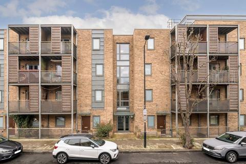 Bagleys Lane, London SW6