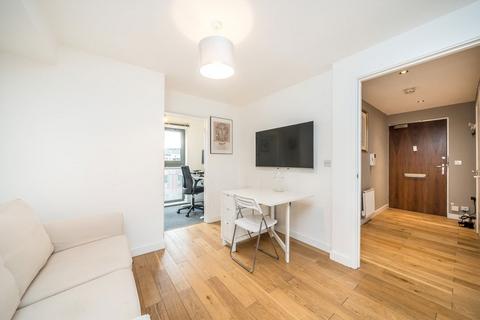 2 bedroom flat for sale, Bagleys Lane, London SW6