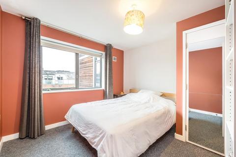 2 bedroom flat for sale, Bagleys Lane, London SW6
