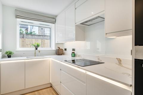 2 bedroom house for sale, Penhurst Mews, Fenham Road, Peckham SE15