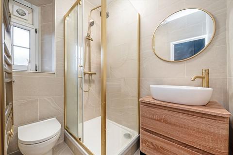 2 bedroom flat for sale, Harwood Road, London SW6