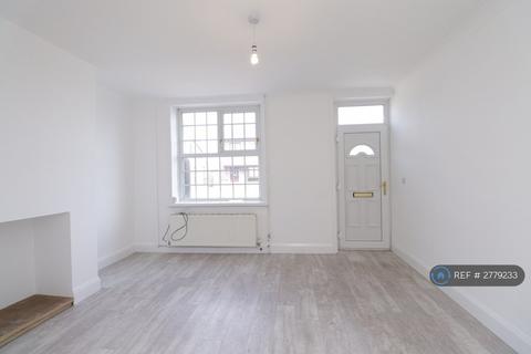 3 bedroom terraced house to rent, High Street, Great Houghton, Barnsley, S72