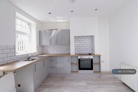 3 bedroom terraced house to rent, High Street, Great Houghton, Barnsley, S72