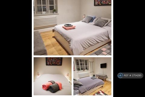 3 bedroom flat to rent, Alexandra Road, London, N10