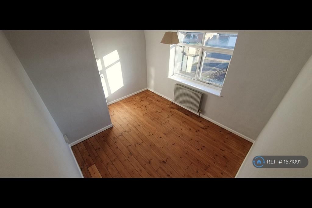 Front Double Bedroom
